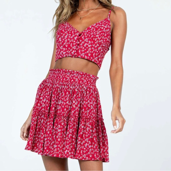 Princess Polly shah red skirt - Picture 2 of 7